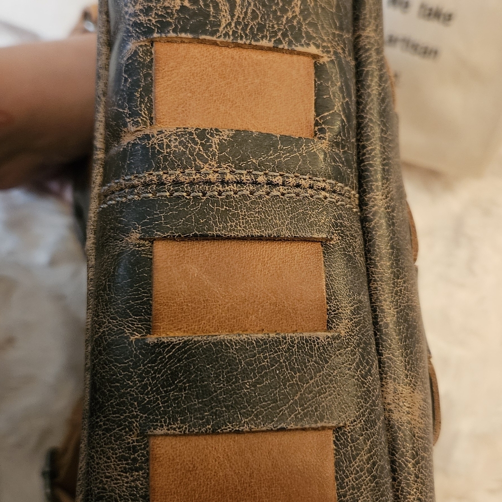 Bedstu Woven Leather Crossbody Bag - Picture 5 of 15